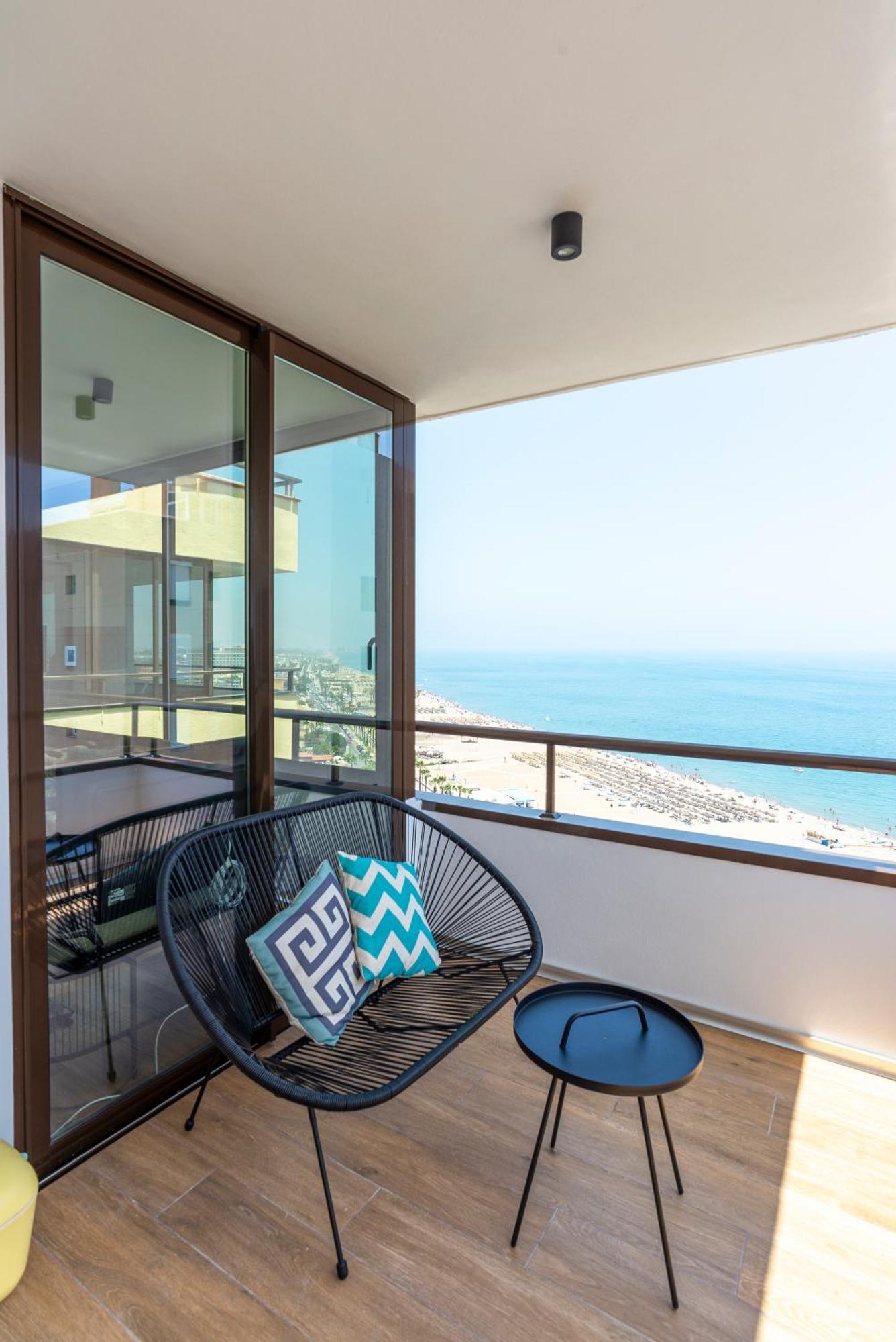 Playamar Waterfront Exclusive Apartment And Views Tower 2 Fl 14 Torremolinos Eksteriør billede